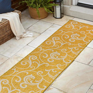 Maribel Traditional Classic All-Over Scroll Area Rug